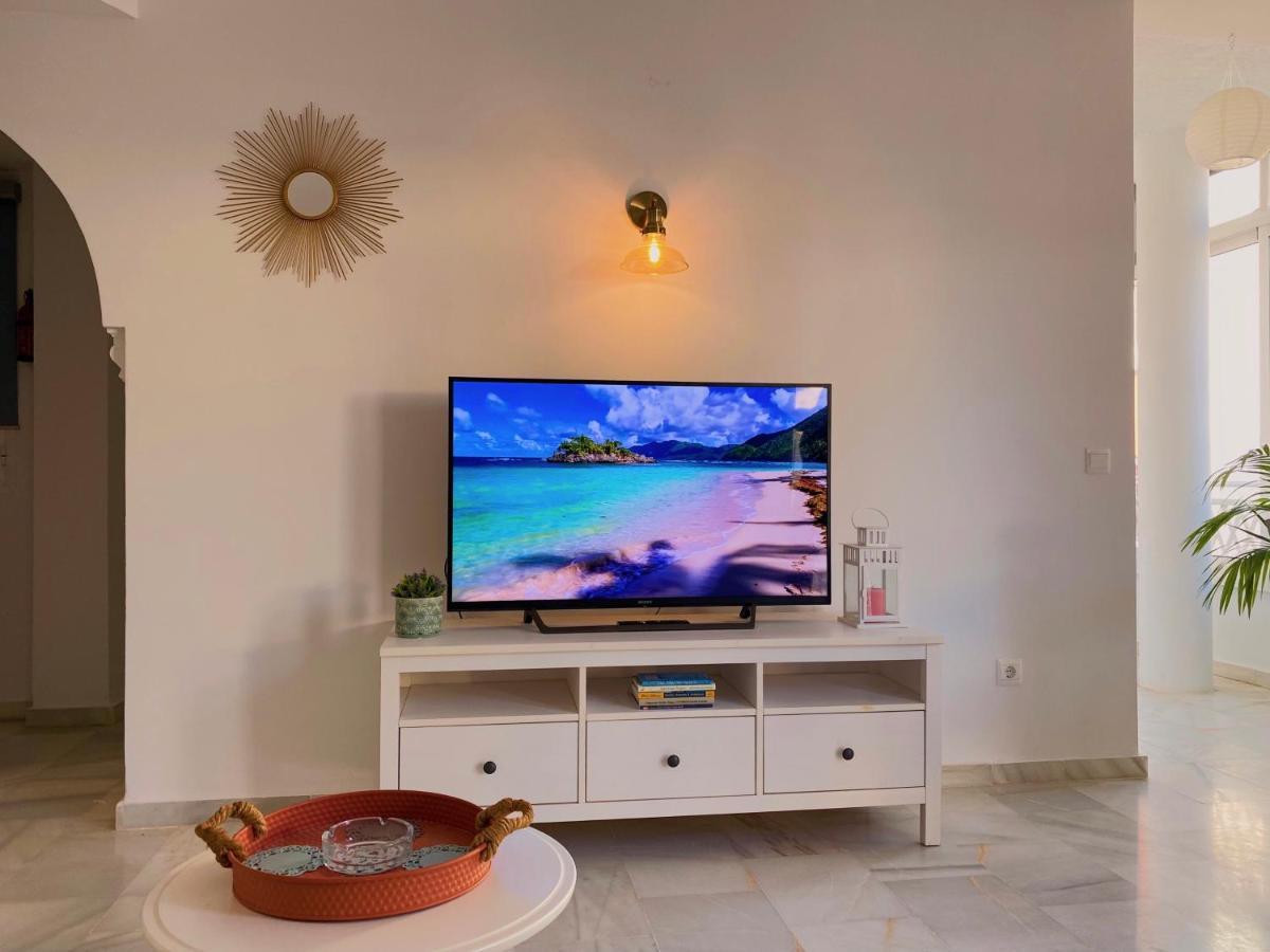 Alojamiento En La Carihuela-Costa Del Sol ตอร์เรโมลิโนส ภายนอก รูปภาพ