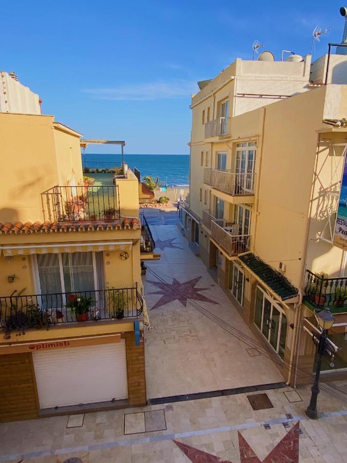 Alojamiento En La Carihuela-Costa Del Sol ตอร์เรโมลิโนส ภายนอก รูปภาพ